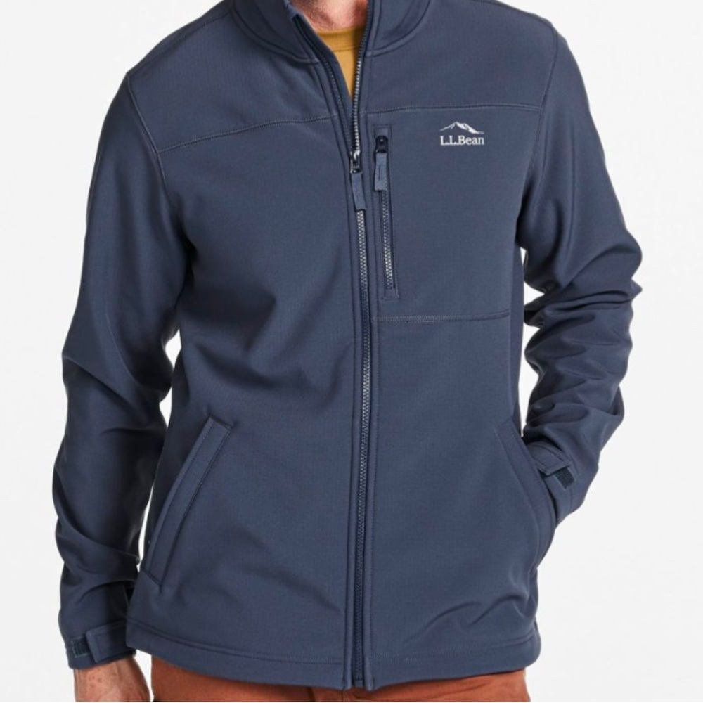 Men’s Bean’s Windproof Soft Shell Jacket - image 5